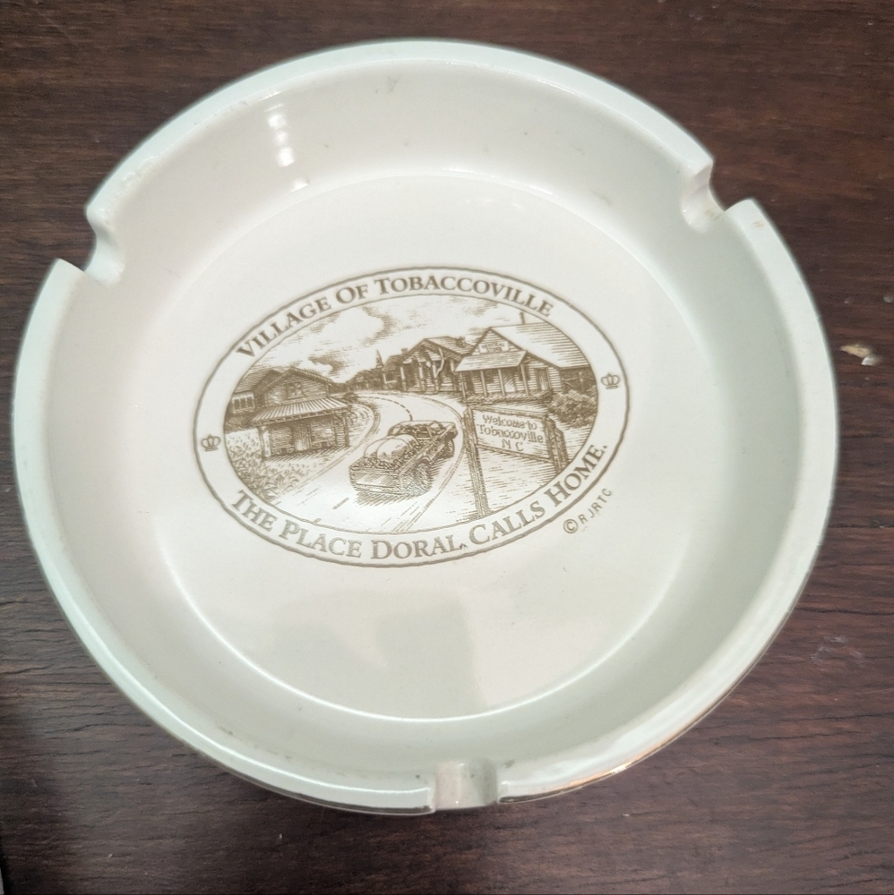 Vintage Cream Ceramic Ashtray Design Collectible NC Doral